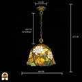 Tiffany lamp hanglamp met maatindicaties: diameter kap 40 cm, totale hoogte 127 cm, ketting 100 cm verstelbaar, plafondrozet 13 cm; klokvormige kap met witte en oranje lotusbloemen en groene waterleliebladen